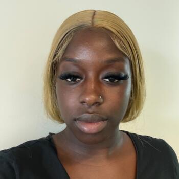 Babysitter in London: Aaliyah