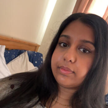 Babysitter Manchester: Rukhsar