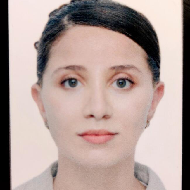 Babysitter in Paris: Maria