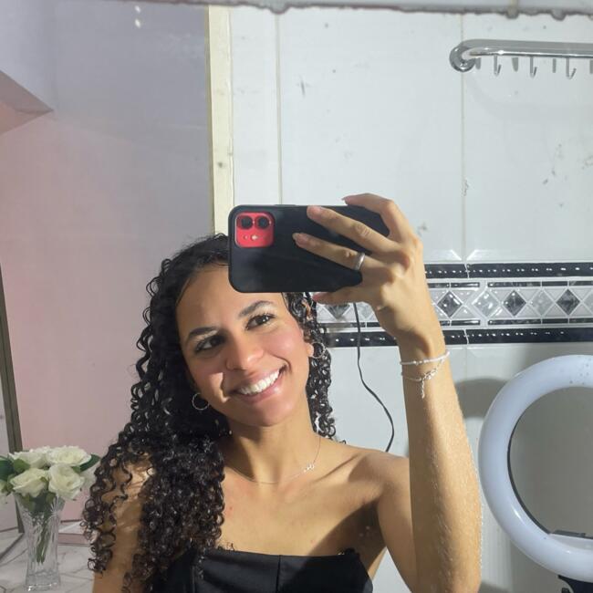 Babá em Aracaju: Hanna Gill