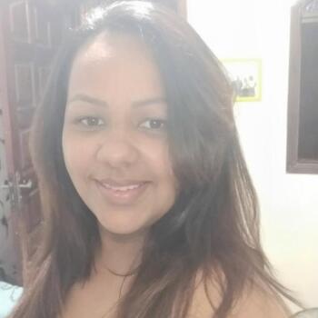 Babá Aracaju: Geisa Brites