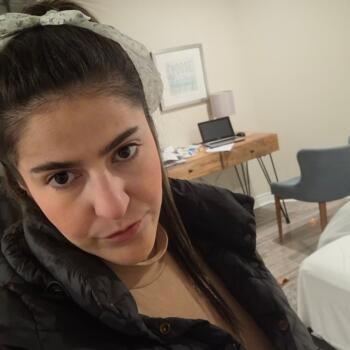 Baby-sitter in Toronto: Shirin