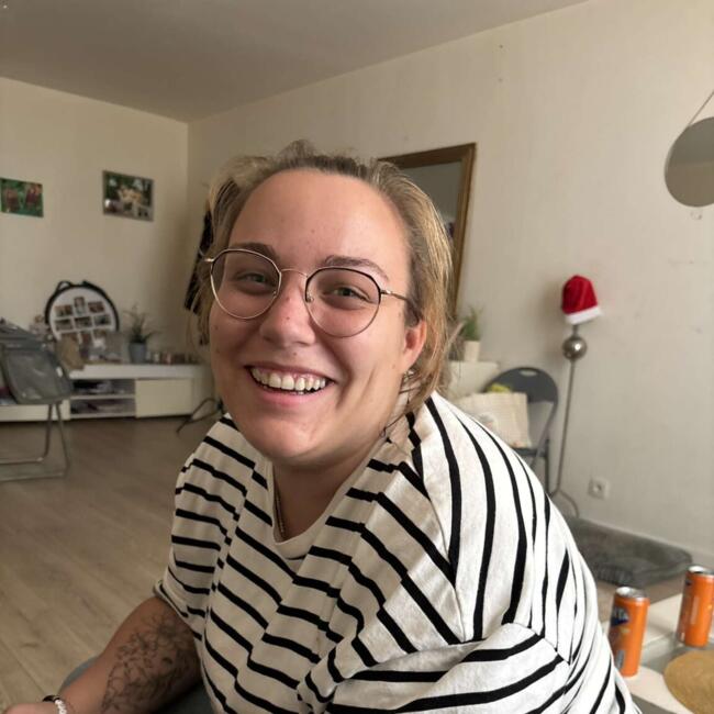 Babysitter in La Flèche: Lauranna