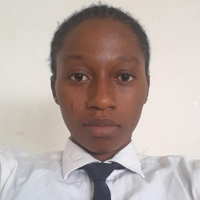 Babysitter in Abidjan: Afsa