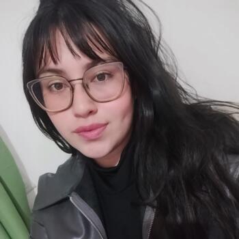 Babysitter in Rosario: Corina