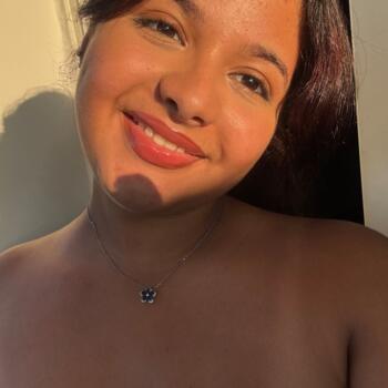 Babysitter in Marseille: Lamia rayhane