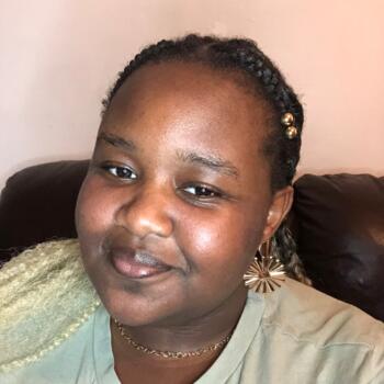 Babysitter in Bolton: Tianna