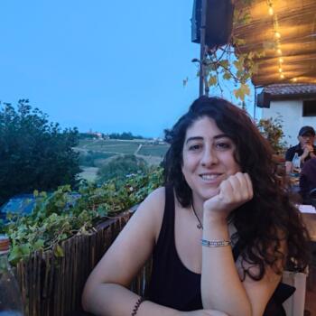 Lavoro per babysitter a Menaggio: lavoro per babysitter Ornella