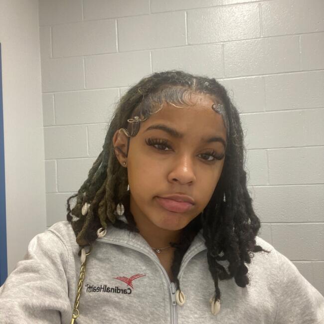 Babysitter in Indianapolis: Amiya