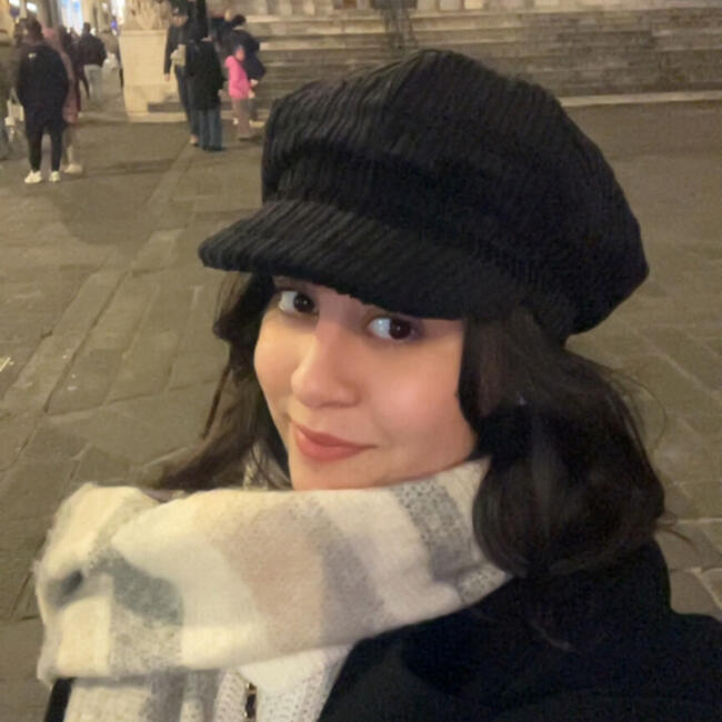 Babysitter in Genoa: Manel