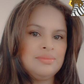 Babysitter in San Pablo: Angela