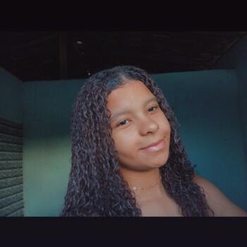 Babá em Campina Grande: Livia