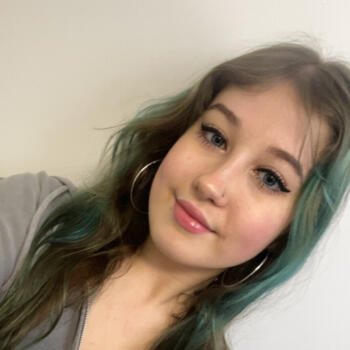 Babysitter in Galway: Nicole