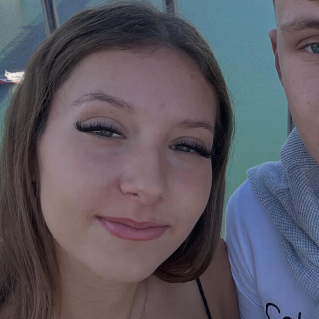 Babysitter in Šmarca: Tinkara