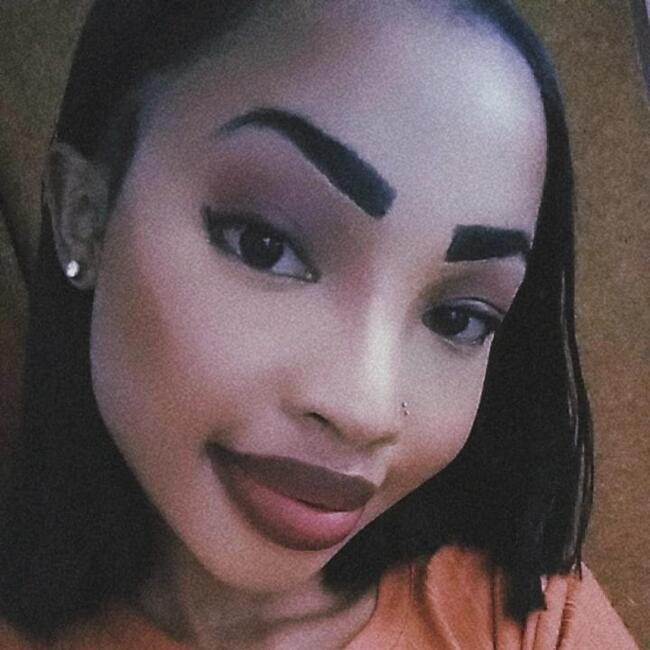 Babysitter in Germiston: Sinethemba