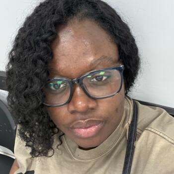 Babysitting job in Port Colborne: babysitting job Marian