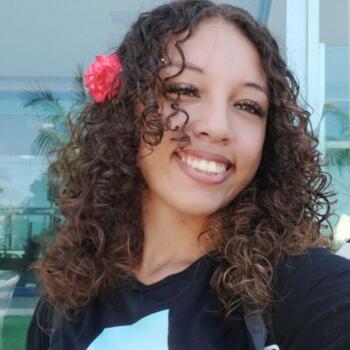 Babysitter in Vila Velha: Ana Carolina