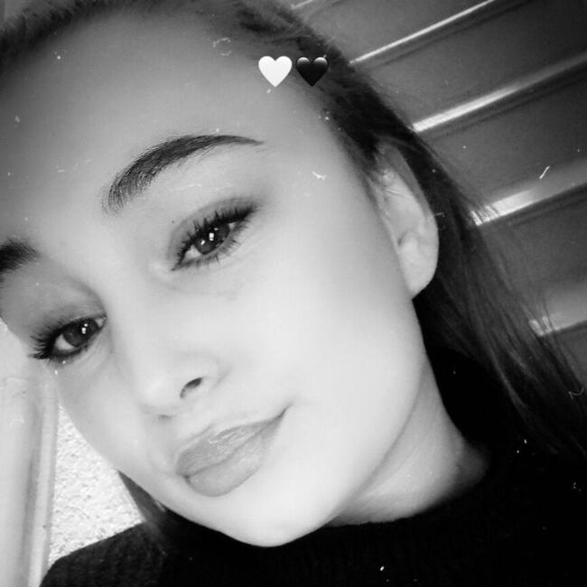 Babysitter in Carling: Marie