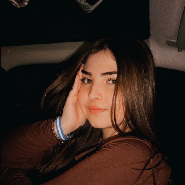 Babysitter in Catania: Luana maria