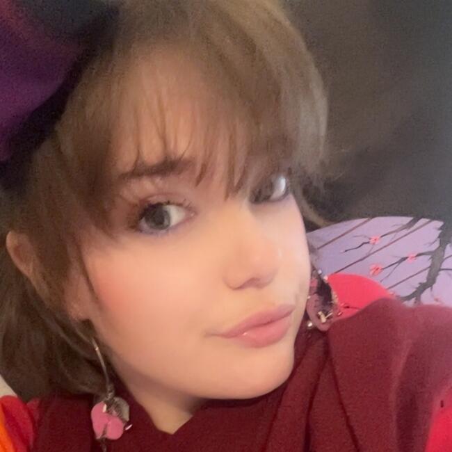 Babysitter in Damigny: Océane