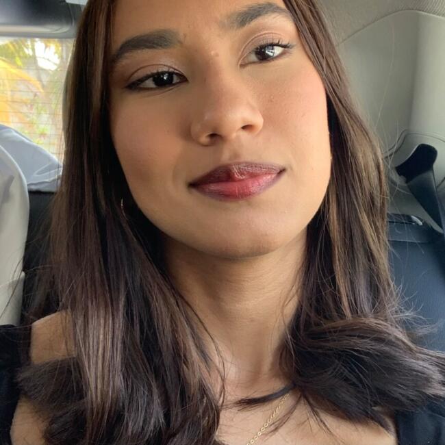 Babá em São Luís: Thaís