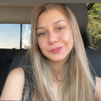 Babysitter in Colina: Valentina