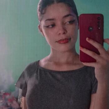 Babysitter Manaus: Juliana