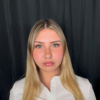 Babysitter in Alicante: Tiziana