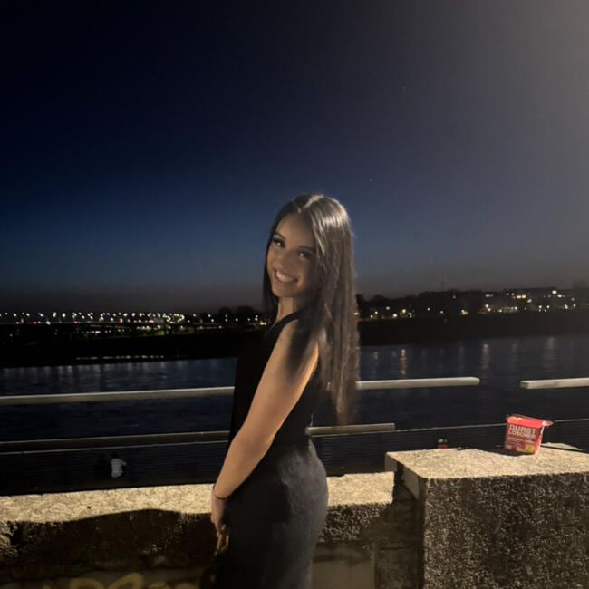 Babysitter in Düsseldorf: Yasmin