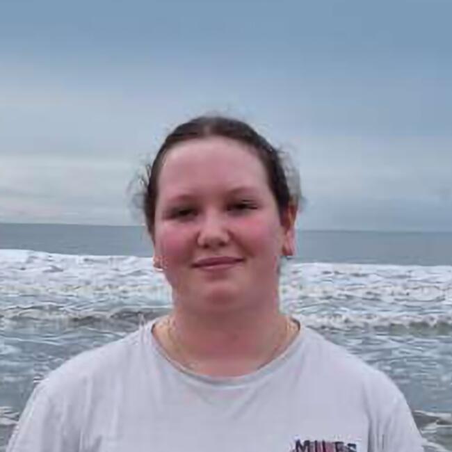 Babysitter in Villers-Farlay: Lou