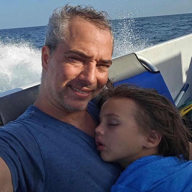 Trabajo para niñera en Panamá: Alonso