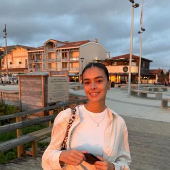 Babysitter in Cognac: Oceane