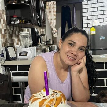 Babysitter Armenia: Maria isabel