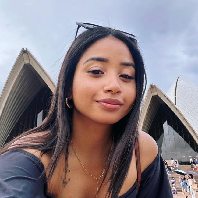 Babysitter in Sydney: Caroline