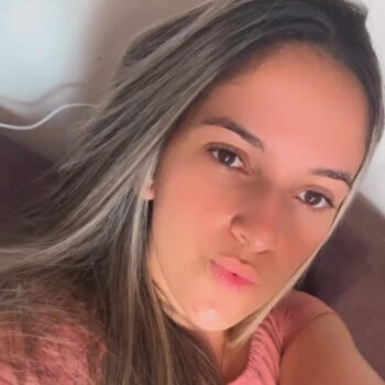 Babá em Natal: Larissa