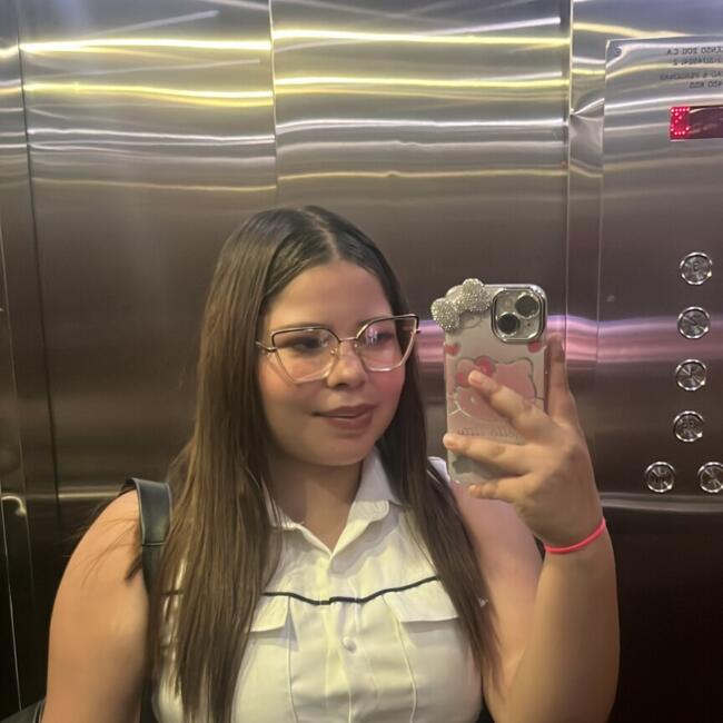 Babysitter in Barcelona: Aidana