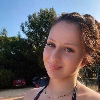 Babysitter in Thiant: Emma