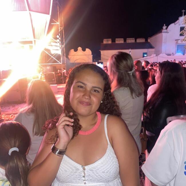 Babysitter in Faro: Beatriz