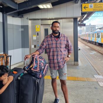 東京都 でのベビーシッターの求人: ベビーシッターの求人 Shrayesh