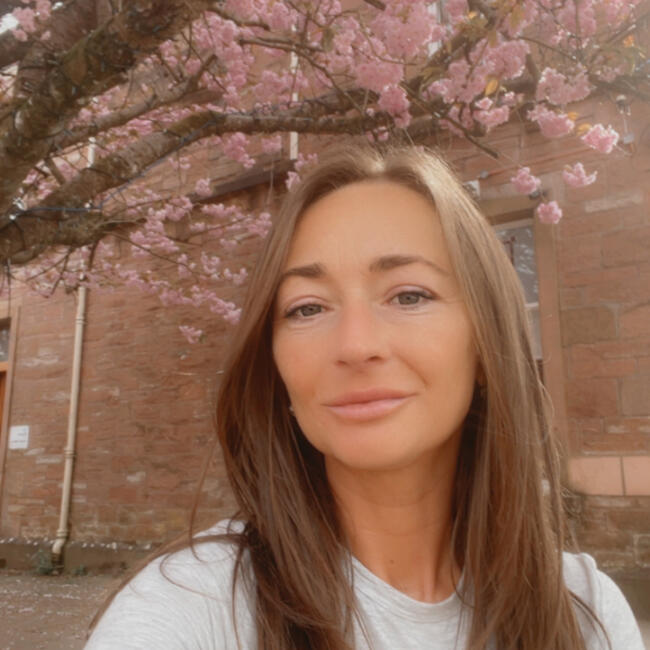 Babysitter in Glasgow: Cheryl