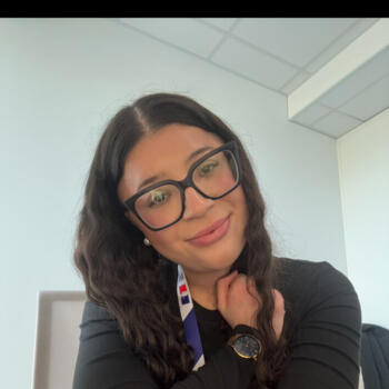 Babysitter in Vezin-le-Coquet: Selma