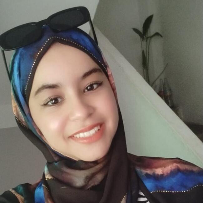 جليسة أطفال في رباط: Salma