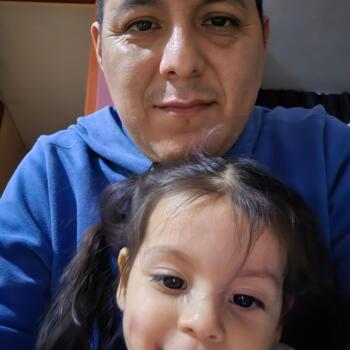 Childminder job in Ate: babysitting job Jorge Luis