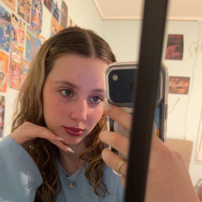 Babysitter in Hautcharage: Emilie