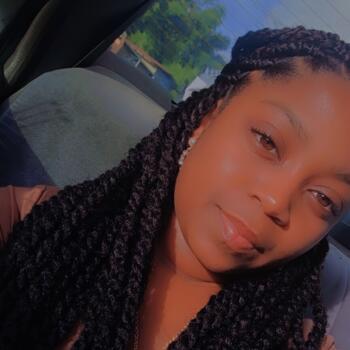 Babysitter Chaguanas: Jewel Shania Mitchell