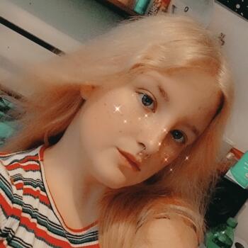 Baby-sitter in Saint-Jean de Terre-Neuve: Kylie