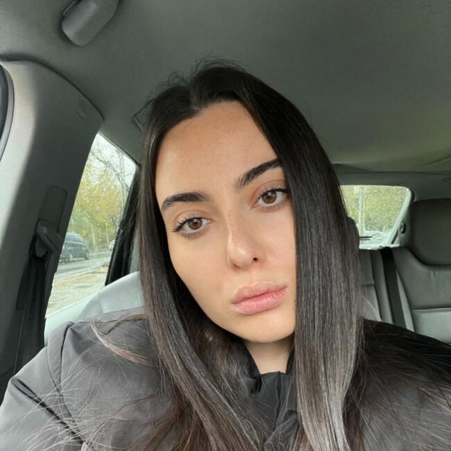 Babysitter in Bucharest: Maria