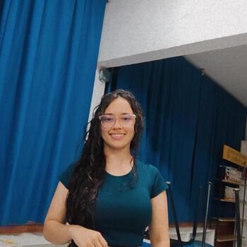 Babysitter Lajeado: Shekinah