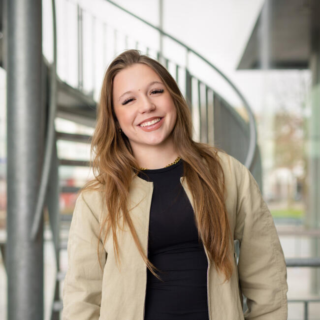 Babysitter in Bemmel: Jill