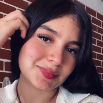 Babysitter in Pereira: KAREN